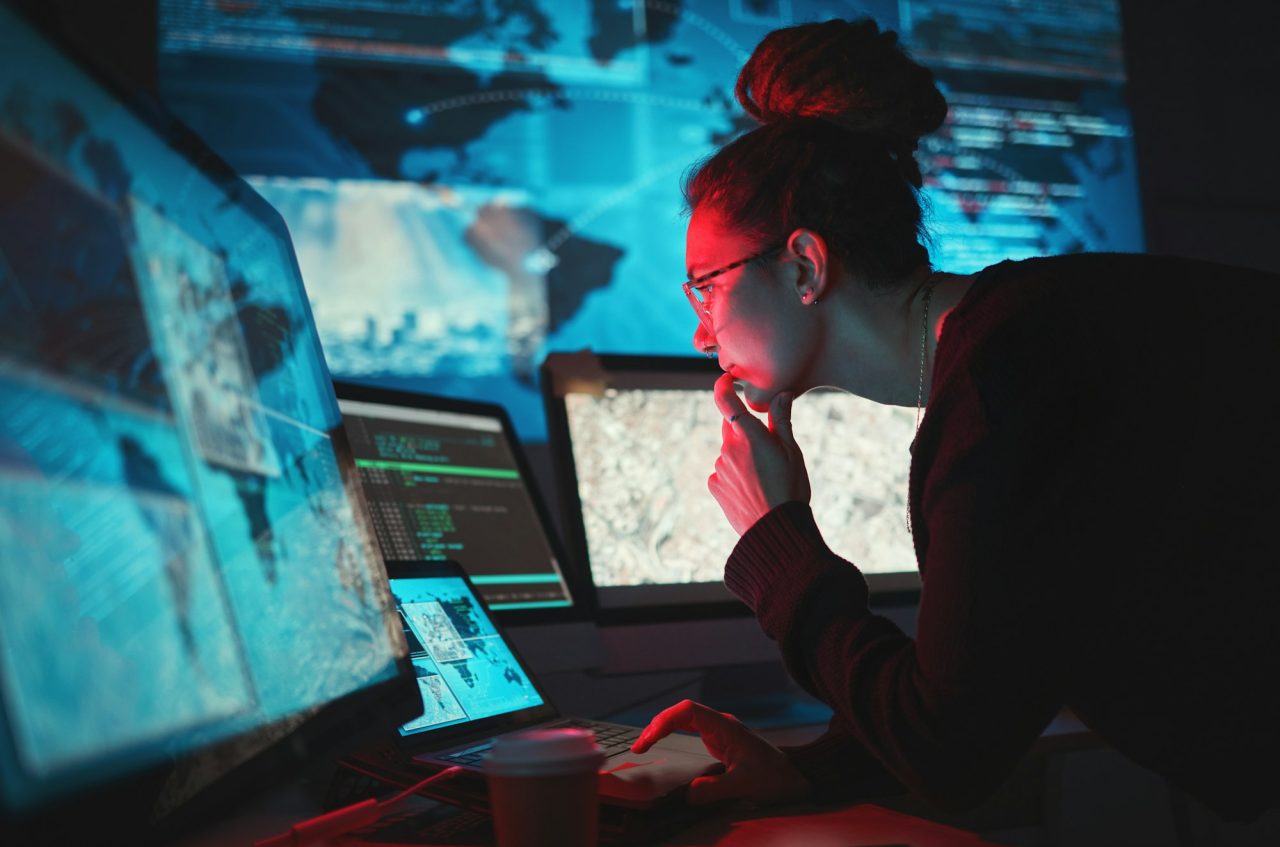 Site DT 7 cybersecurity woman and computer with global network for phishing ransomware and cyber search ma